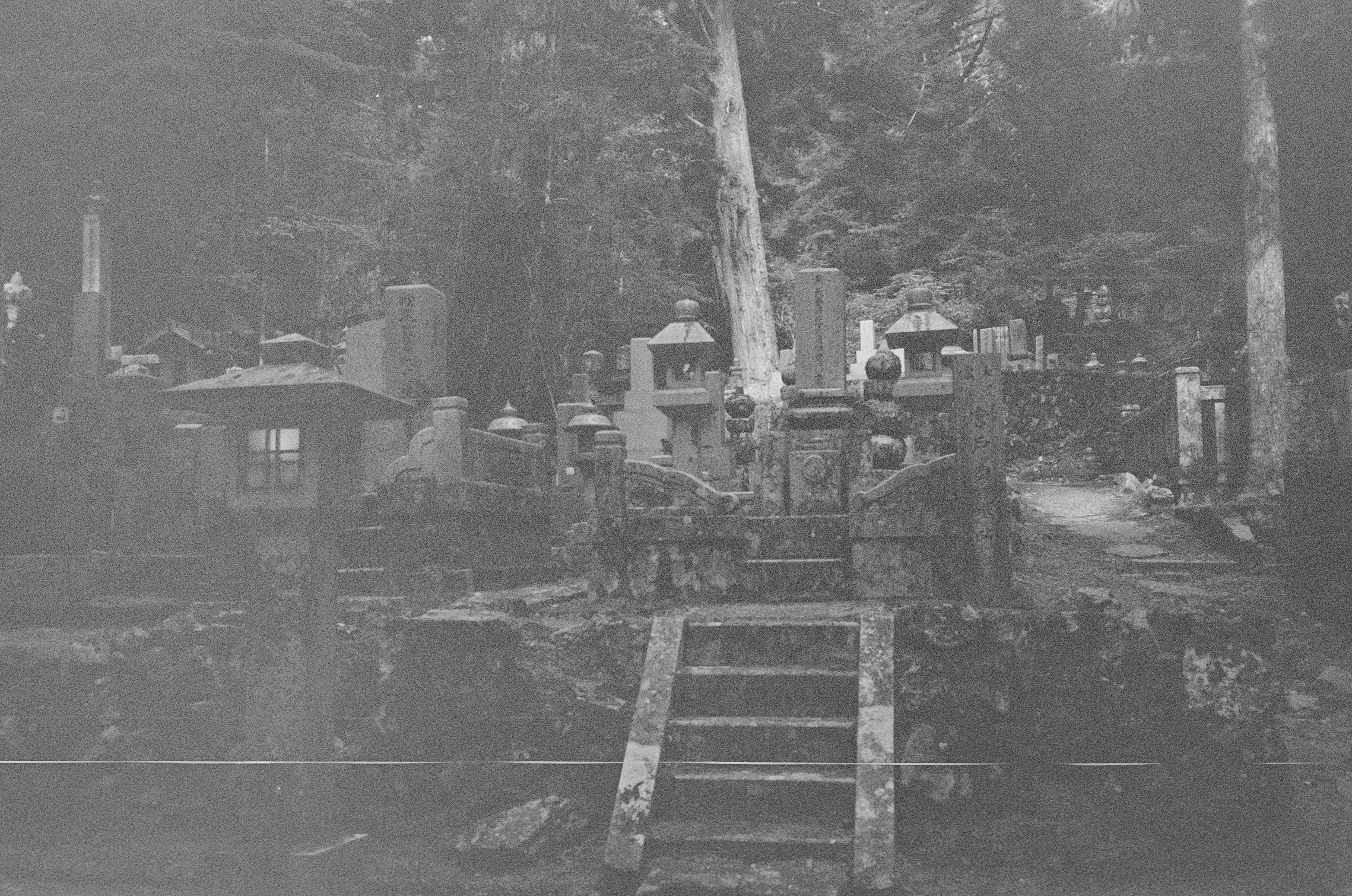 okuno-in cemetery in koyasan